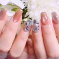 Cenbless　成増フェイシャル＆ネイルサロン　ラグジュアリーなバレンタインネイル♪微粒子キャッツアイに豪華ビジュー！