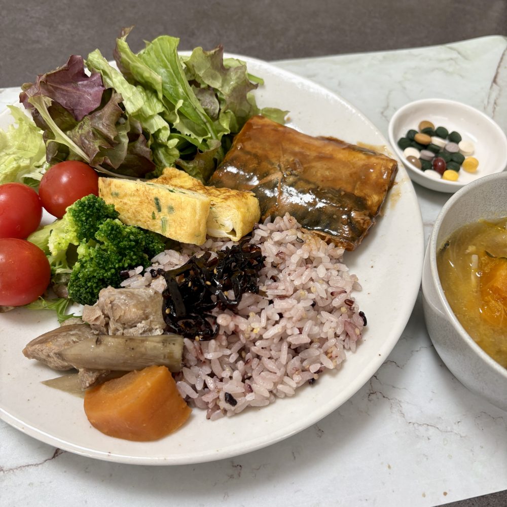 Cenbless　成増フェイシャル＆ネイルサロン　みけちゃんの手抜き朝食♪