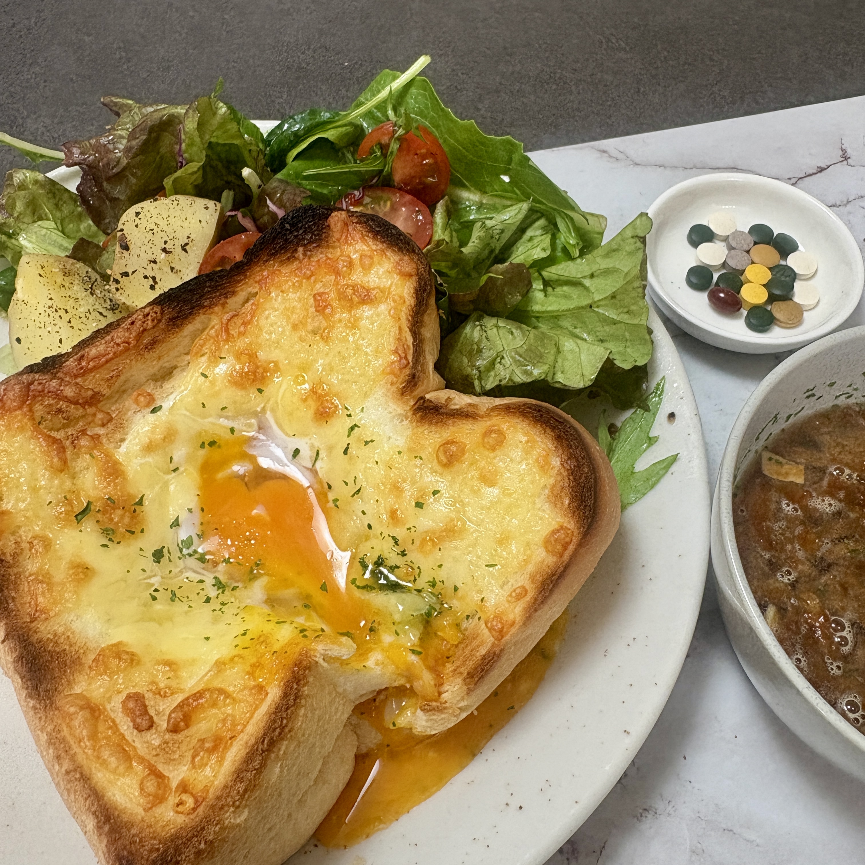 Cenbless　成増フェイシャル＆ネイルサロン　みけちゃんの手抜き朝食♪