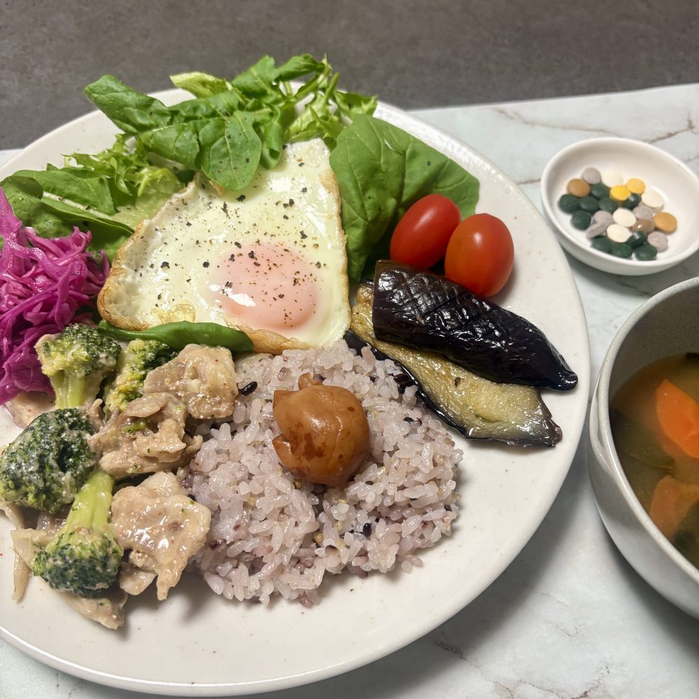 Cenbless　成増フェイシャル＆ネイルサロン　みけちゃんの手抜き朝食♪