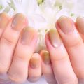 Cenbless　成増フェイシャル＆ネイルサロン　ご結婚おめでとうございます！アイボリーのウェディングドレスに合わせた微粒子マグネットのブライダルネイル