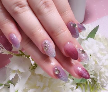 Cenbless　成増フェイシャル＆ネイルサロン　高貴な雰囲気漂うパープル×ワインのスモーキーカラー！梅雨ネイル