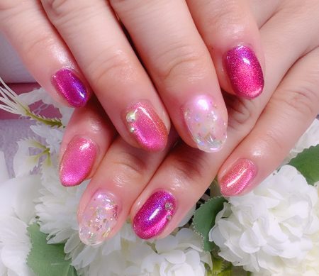 Cenbless　成増フェイシャル＆ネイルサロン　ピンクがお好きなお客様♪プリズムマグネットネイルにご満悦☆