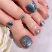 Cenbless　成増フェイシャル＆ネイルサロン　大人っぽいデニムブルーのキャッツアイ×乱切りオーロラフットネイル