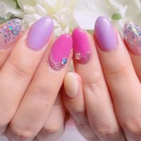 Cenbless　成増フェイシャル＆ネイルサロン　カラフル3色＆ラメホログラムで明るく可愛い梅雨ネイル
