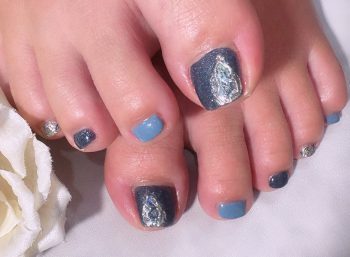 Cenbless　成増フェイシャル＆ネイルサロン　ハンドフットお揃いデザインネイルでサンダルシーズンの準備もOK！
