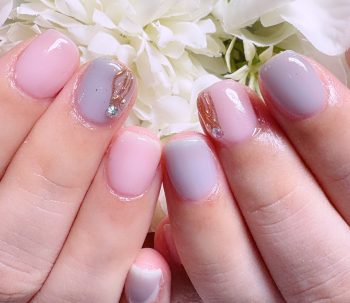 Cenbless　成増フェイシャル＆ネイルサロン　5年ぶりのご来店ありがとうございます！さりげないアクセントのフラワーネイル