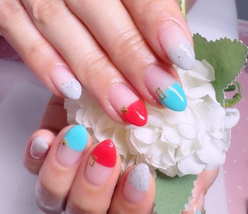 Cenbless　成増フェイシャル＆ネイルサロン　初夏に向けて季節感先取り！気分が明るくなるコーラル×ターコイズカラーのストレートフレンチネイル