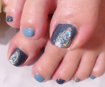 Cenbless　成増フェイシャル＆ネイルサロン　ハンドフットお揃いデザインネイルでサンダルシーズンの準備もOK！
