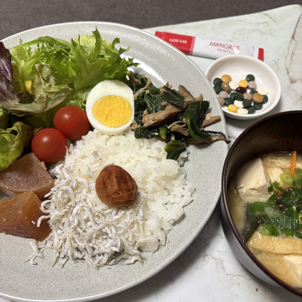 Cenbless　成増フェイシャル＆ネイルサロン　みけちゃんの手抜き朝食♪