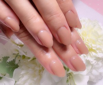 Cenbless　成増フェイシャル＆ネイルサロン　上品マナーネイルにこっそり親指微粒子マグネット♪