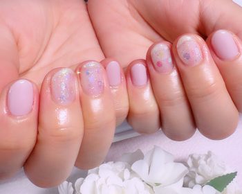 Cenbless　成増フェイシャル＆ネイルサロン　クリアホログラムと優しいピンクで涼しさを感じるシンプルネイル♪