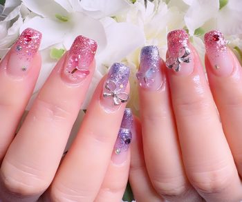 Cenbless　成増フェイシャル＆ネイルサロン　紫陽花カラーのパープル＆ピンクをキラキラなラメグラデーションネイルで♪