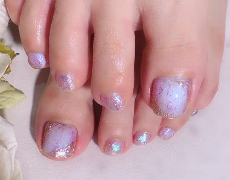 Cenbless　成増フェイシャル＆ネイルサロン　大人気の新作デザインを上品で可愛いパープル系に♪涼しい足元に気分UPのフットネイル
