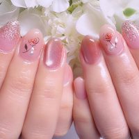 Cenbless　成増フェイシャル＆ネイルサロン　ご結婚おめでとうございます！ブライダル挙式に♪上品フラワーのブライダルネイル
