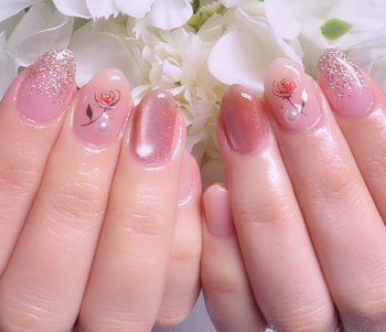Cenbless　成増フェイシャル＆ネイルサロン　ご結婚おめでとうございます！ブライダル挙式に♪上品フラワーのブライダルネイル