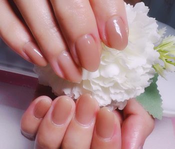 Cenbless　成増フェイシャル＆ネイルサロン　上品マナーネイルにこっそり親指微粒子マグネット♪