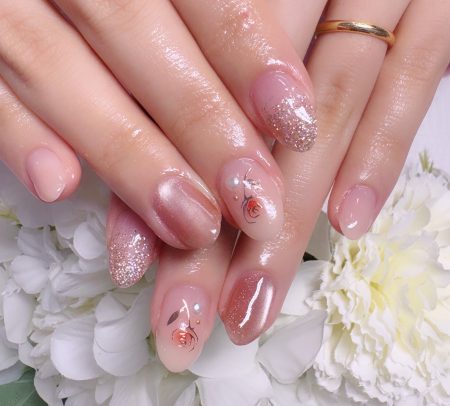 Cenbless　成増フェイシャル＆ネイルサロン　ご結婚おめでとうございます！ブライダル挙式に♪上品フラワーのブライダルネイル