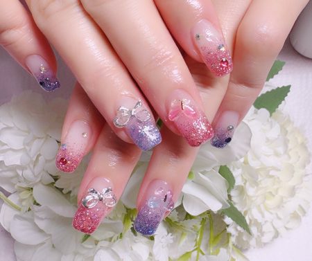 Cenbless　成増フェイシャル＆ネイルサロン　紫陽花カラーのパープル＆ピンクをキラキラなラメグラデーションネイルで♪