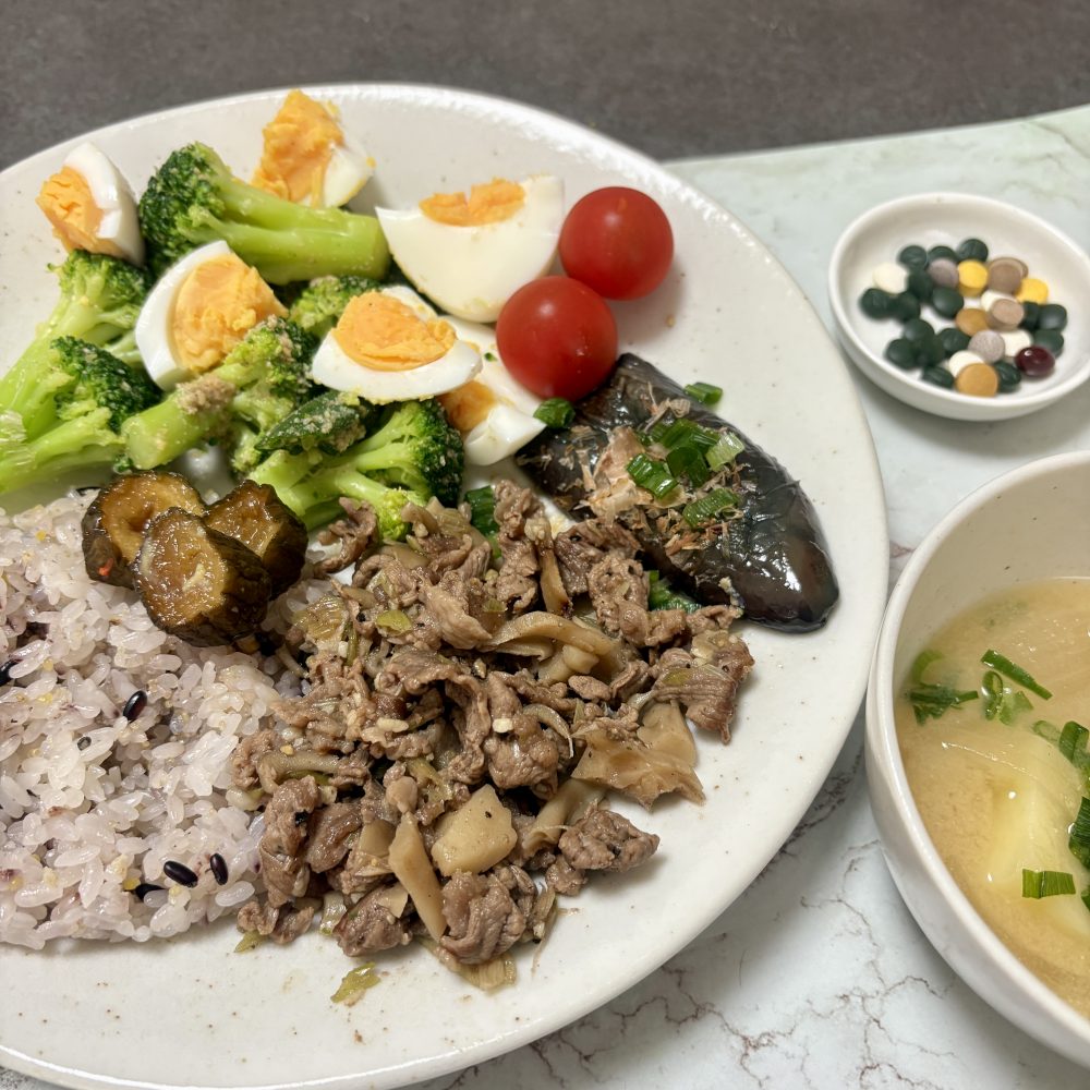 Cenbless　成増フェイシャル＆ネイルサロン　みけちゃんの手抜き朝食♪