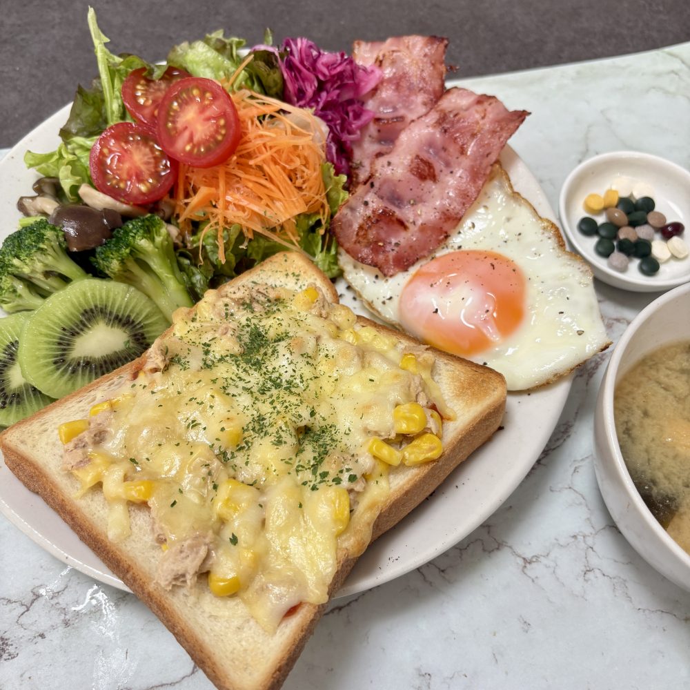 Cenbless　成増フェイシャル＆ネイルサロン　みけちゃんの手抜き朝食♪