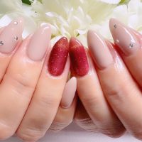 Cenbless　成増フェイシャル＆ネイルサロン　深みのあるボルドー系キャッツアイ×シックなグレージュカラー！上質感ある大人ネイル