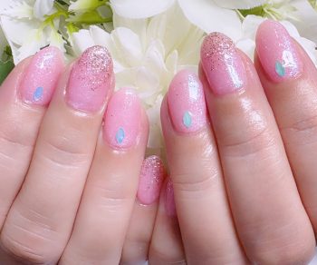 成増徒歩3分のフェイシャルエステ・ネイルサロン ビューティスタジオCenbless（センブレス）　淡いオーロラピンクが可愛い♪夏のピンクカラーネイル