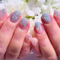 成増徒歩3分のフェイシャルエステ・ネイルサロン ビューティスタジオCenbless（センブレス）　オーロラ×ホロフラワーで涼やかに♪夏のキラキラフラワーネイル