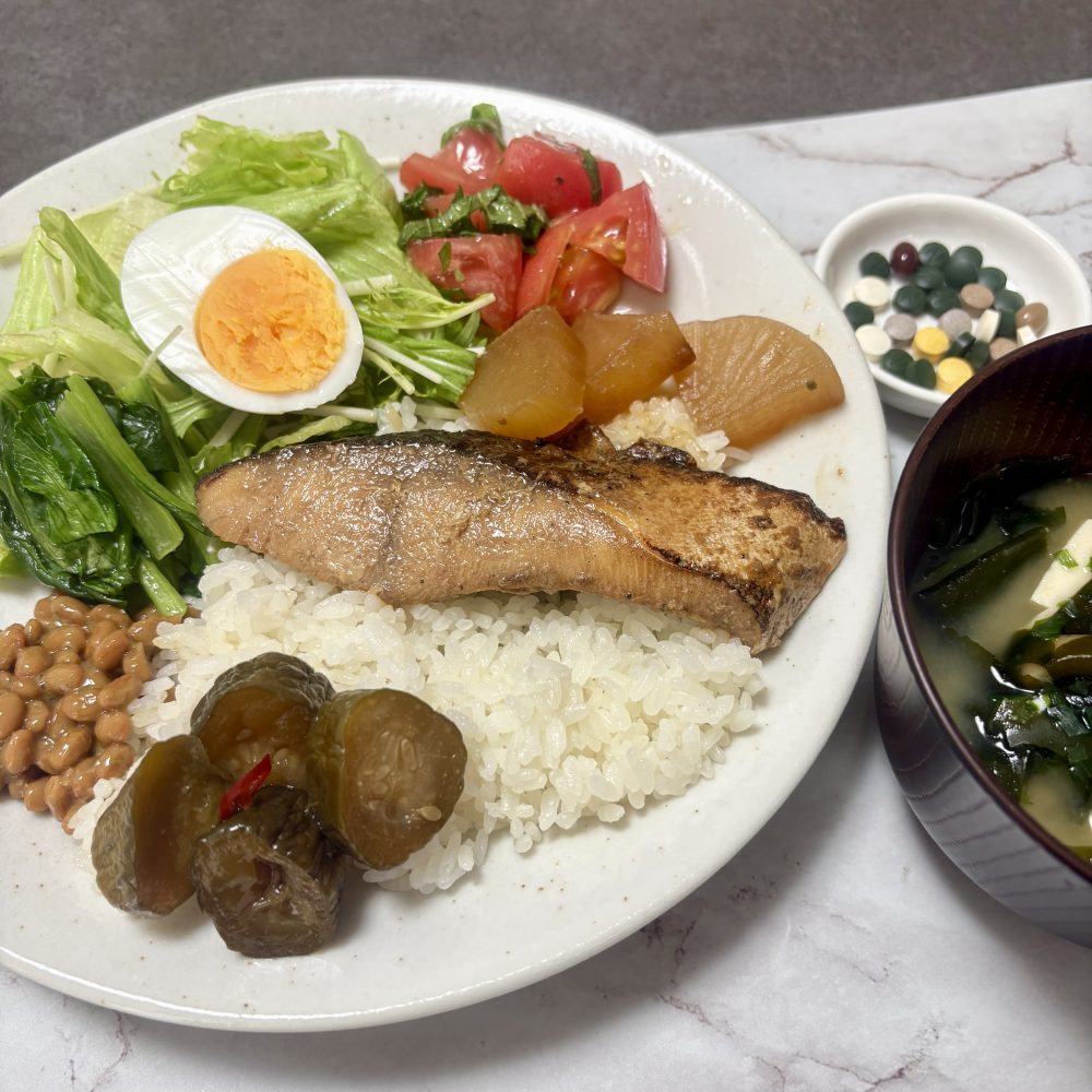 Cenbless　成増フェイシャル＆ネイルサロン　みけちゃんの手抜き朝食♪
