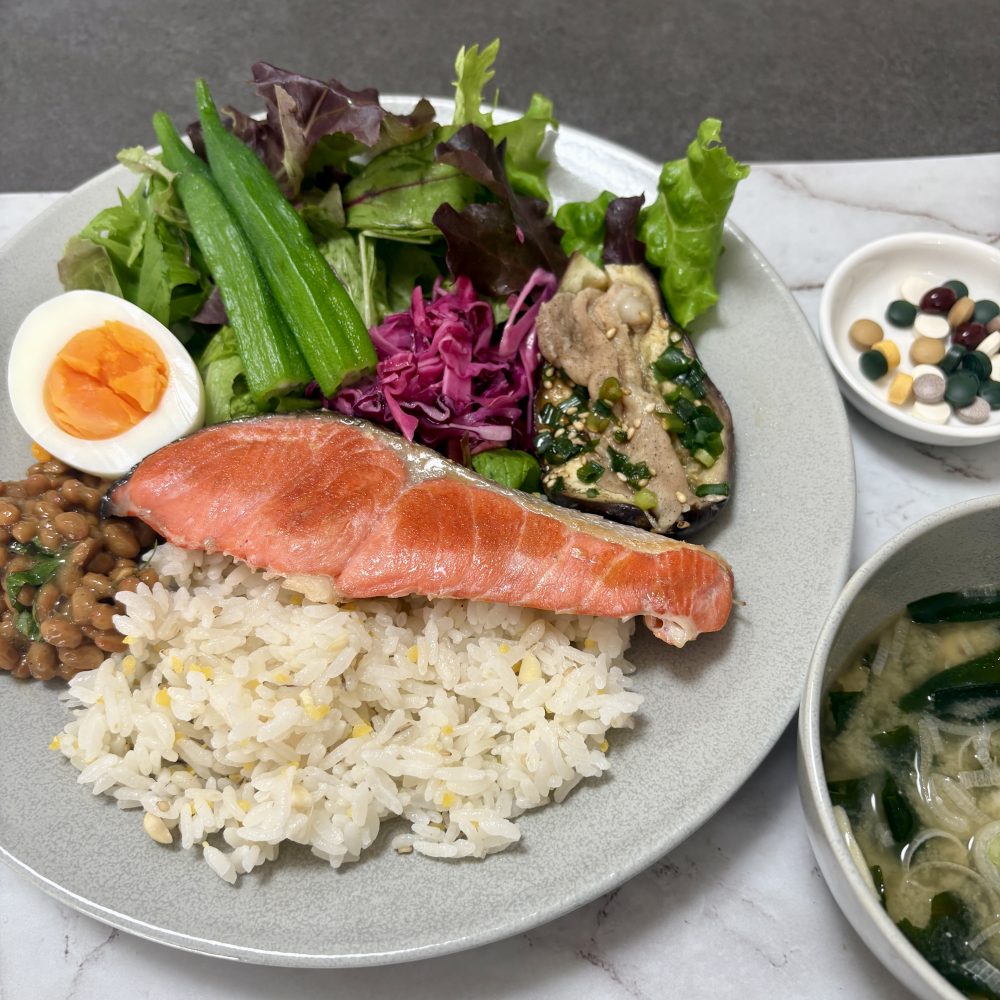 Cenbless　成増フェイシャル＆ネイルサロン　みけちゃんの手抜き朝食♪