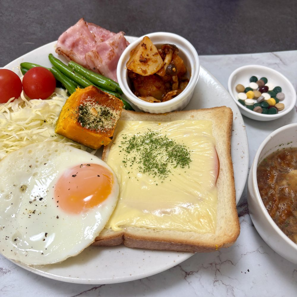 Cenbless　成増フェイシャル＆ネイルサロン　みけちゃんの手抜き朝食♪
