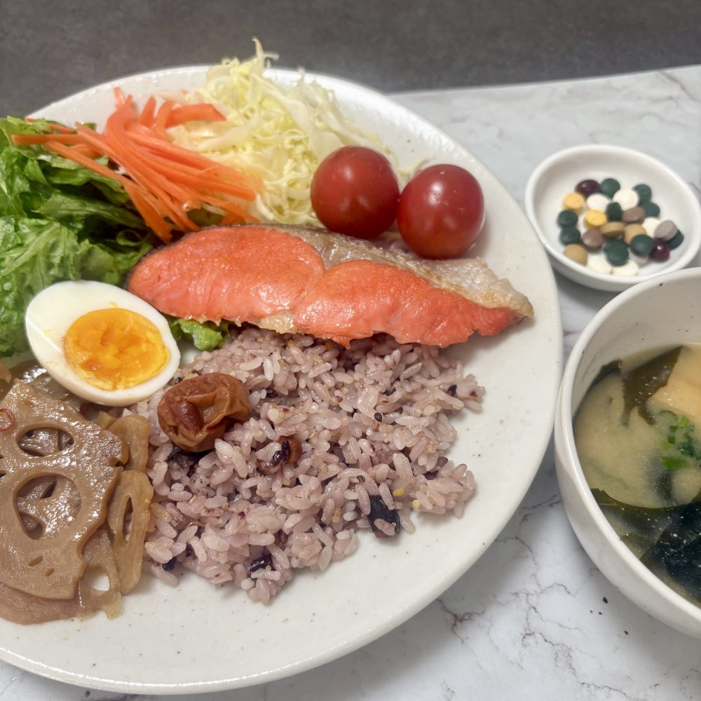 Cenbless　成増フェイシャル＆ネイルサロン　みけちゃんの手抜き朝食♪