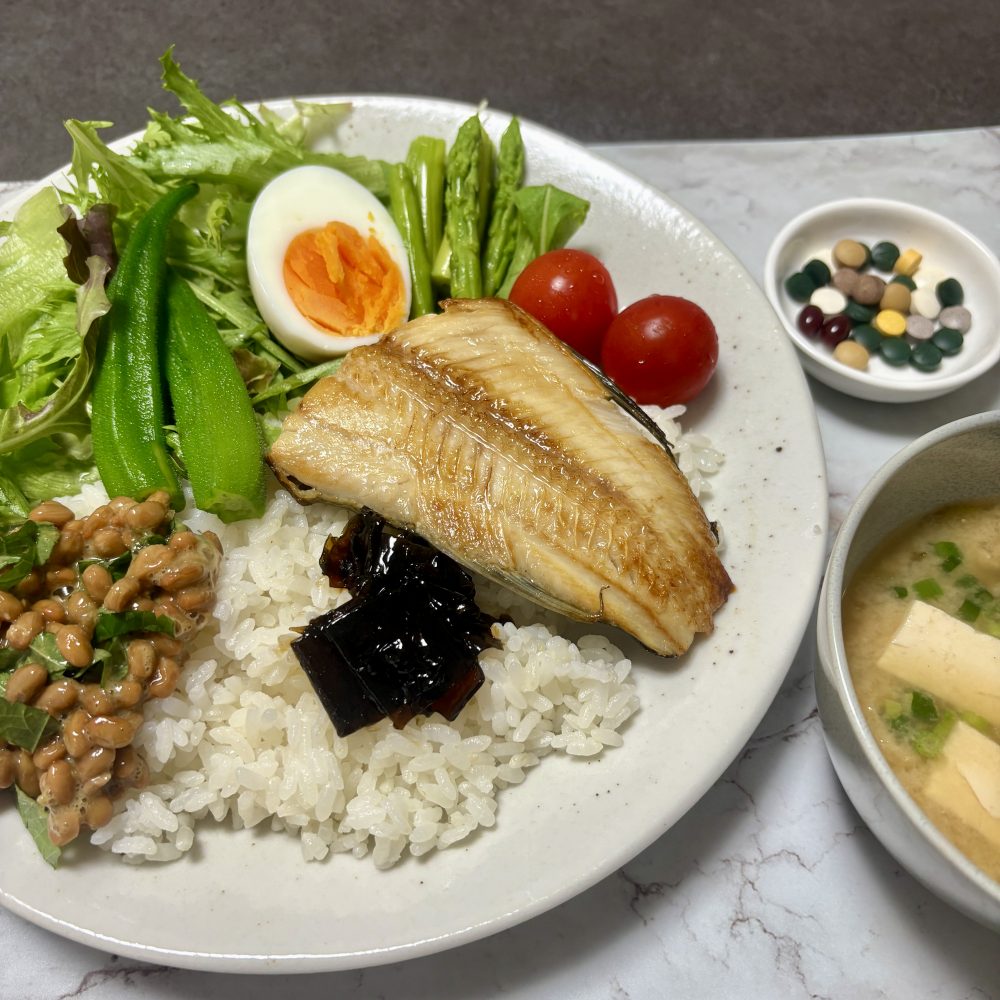 Cenbless　成増フェイシャル＆ネイルサロン　みけちゃんの手抜き朝食♪