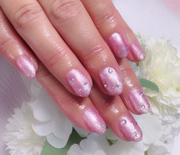 Cenbless　成増フェイシャル＆ネイルサロン　上品ピンクネイルにクリスタルストーンの煌めき♪