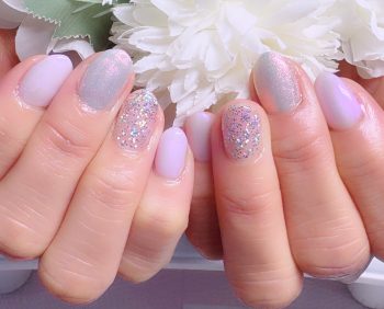 Cenbless　成増フェイシャル＆ネイルサロン　夏に爽やかな偏光オーロラホワイトパールネイル