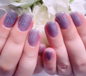 Cenbless　成増フェイシャル＆ネイルサロン　パープルみブルーのクリアラメワンカラーネイル