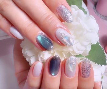 Cenbless　成増フェイシャル＆ネイルサロン　奥行きと煌めきが共演する晩夏エメラルドネイル☆