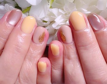 Cenbless　成増フェイシャル＆ネイルサロン　直感で即決！くすみイエロー×ベージュピンクの晩夏ネイル