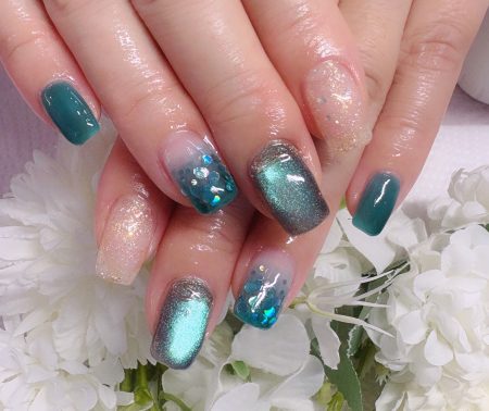 Cenbless　成増フェイシャル＆ネイルサロン　晩夏の煌めきネイル☆エメラルドグリーンのキャッツアイ