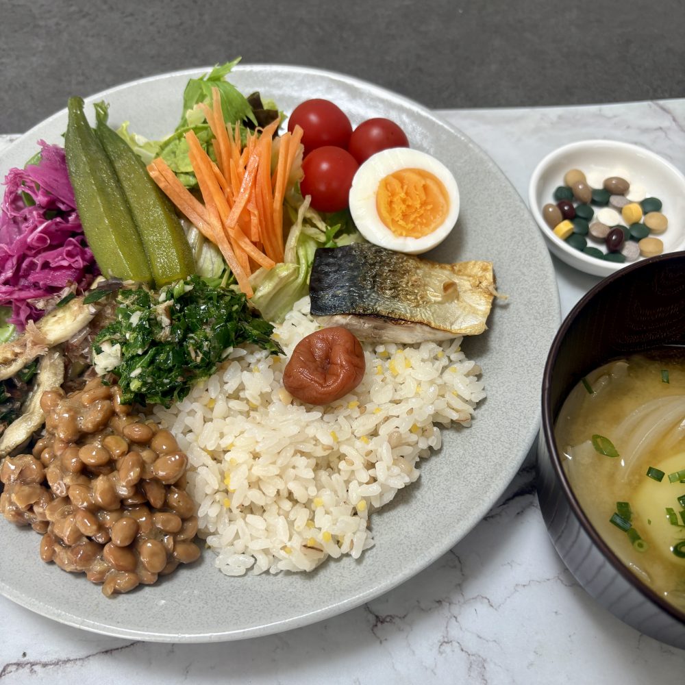 Cenbless　成増フェイシャル＆ネイルサロン　みけちゃんの手抜き朝食♪