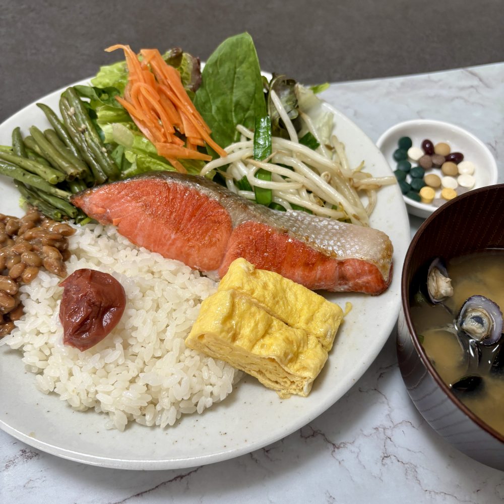 Cenbless　成増フェイシャル＆ネイルサロン　みけちゃんの手抜き朝食♪