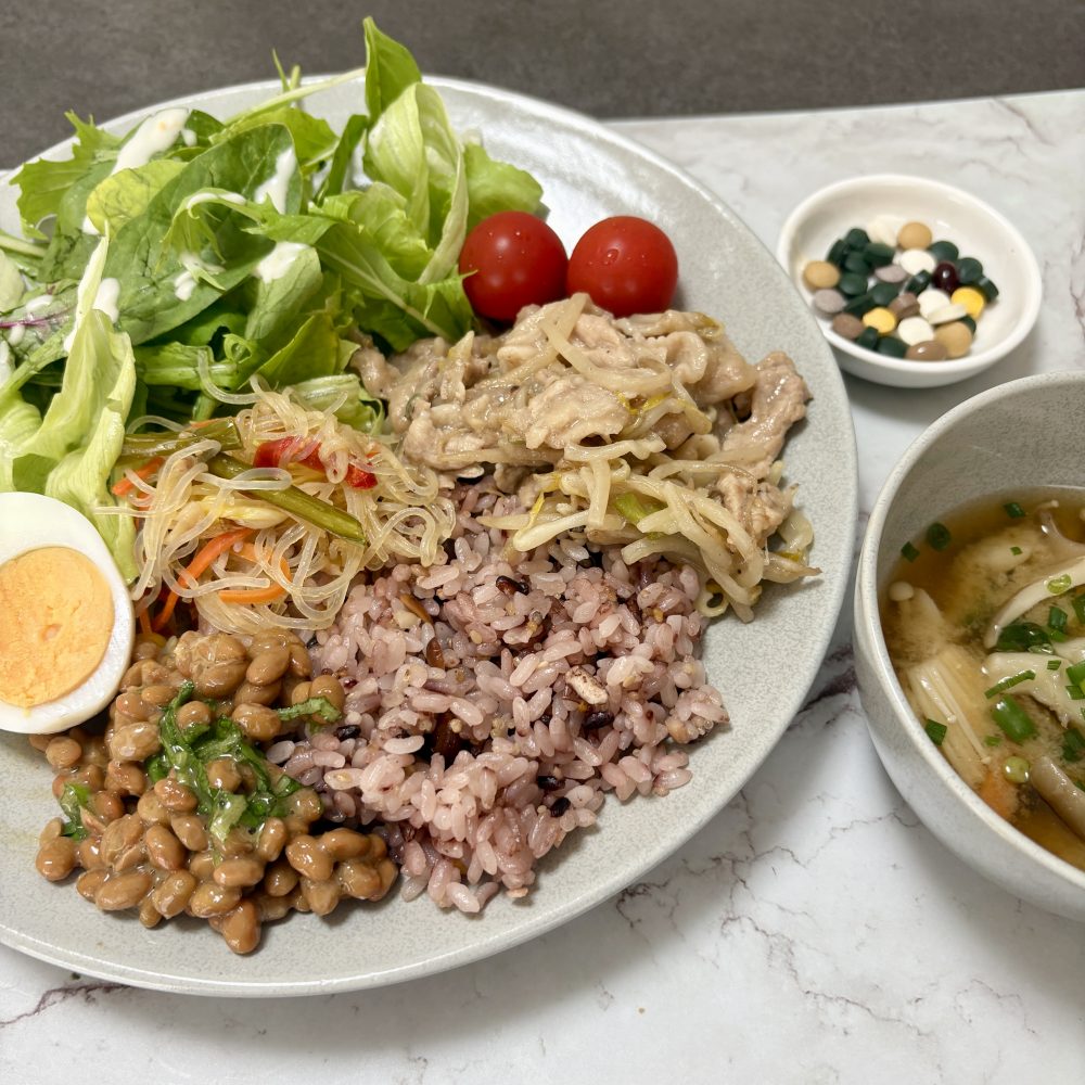 Cenbless　成増フェイシャル＆ネイルサロン　みけちゃんの手抜き朝食♪