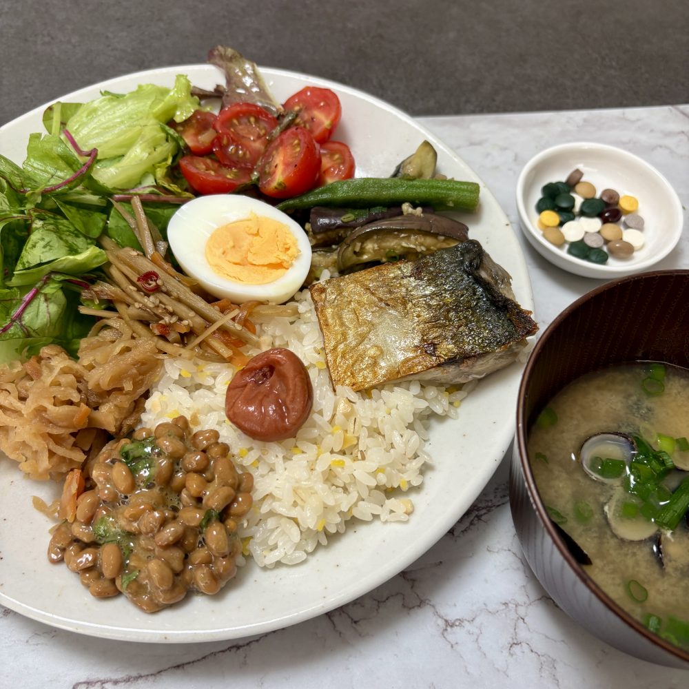 Cenbless　成増フェイシャル＆ネイルサロン　みけちゃんの手抜き朝食♪