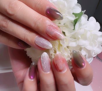 成増徒歩3分のフェイシャルエステ・ネイルサロン ビューティスタジオCenbless(センブレス) ブルべさんに似合う秋のアンティークネイル ボルドー×ニュアンスアートで大人の気品