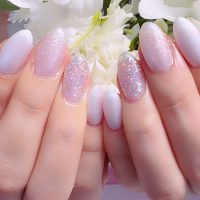 Cenbless　成増フェイシャル＆ネイルサロン　上品ホワイトパール×人気の大粒オーロラシルバーラメネイル