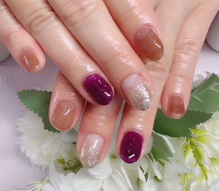 成増徒歩3分女性限定サロン｜フェイシャル・プラズマ・ネイル ビューティスタジオCenbless（センブレス）　シースルーワイン×スモーキーブラウン 上品シャンパンラメで魅せる秋ネイル