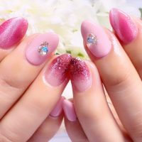 成増徒歩3分女性限定サロン｜フェイシャル・プラズマ・ネイル ビューティスタジオCenbless（センブレス）　ワイン×ピンクで秋色上品ネイル ラメ×キャッツアイ×マットの贅沢デザイン