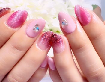 成増徒歩3分女性限定サロン|フェイシャル・プラズマ・ネイル ビューティスタジオCenbless(センブレス) ワイン×ピンクで秋色上品ネイル ラメ×キャッツアイ×マットの贅沢デザイン