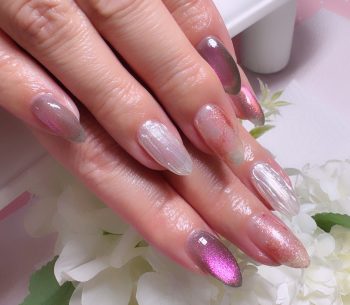 成増徒歩3分のフェイシャルエステ・ネイルサロン ビューティスタジオCenbless(センブレス) ブルべさんに似合う秋のアンティークネイル ボルドー×ニュアンスアートで大人の気品