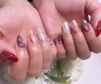 成増徒歩3分のフェイシャルエステ・ネイルサロン ビューティスタジオCenbless(センブレス) ブルべさんに似合う秋のアンティークネイル ボルドー×ニュアンスアートで大人の気品